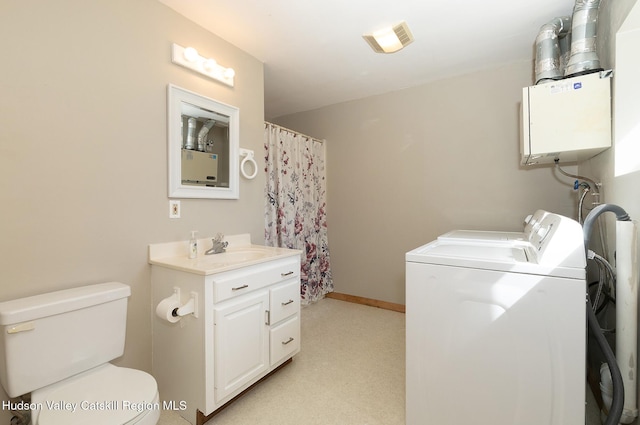 186 Meadow Brook Ln, Greenville, NY 12083 - clothes washing area featuring independent washer and dryer and light colored carpet