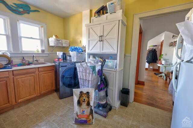 825 Union St, Hudson, NY 12534 - laundry room with cabinet space and washer / clothes dryer