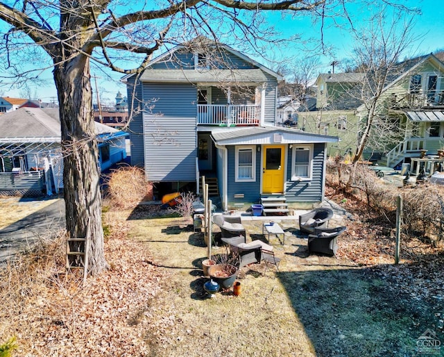 825 Union St, Hudson, NY 12534 - view of front of home featuring entry steps and a balcony