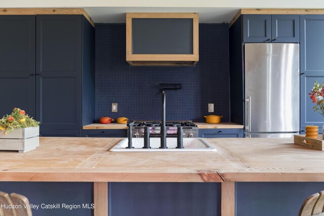 150 Blenheim Hill Rd, Jefferson, NY 12093 - kitchen with freestanding refrigerator and ventilation hood