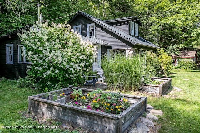 654 Watson Hollow Rd, West Shokan, NY 12494 - view of front of home with a garden and a front yard