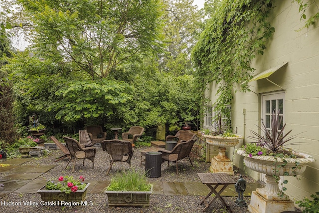 827 Union St, Hudson, NY 12534 - view of patio