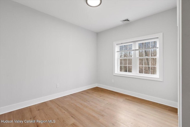 26 Debbie Dr, Athens, NY 12015 - unfurnished room with light wood-style floors, baseboards, and visible vents