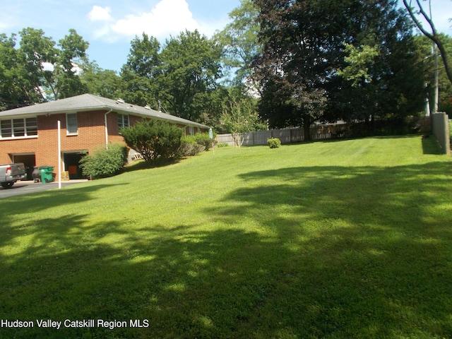 14 Strawberry Hill Ln, Wappingers Falls, NY 12590 - photo 2