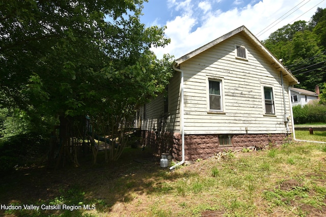 2693 Rte 9w, Saugerties, NY 12477 - view of side of home