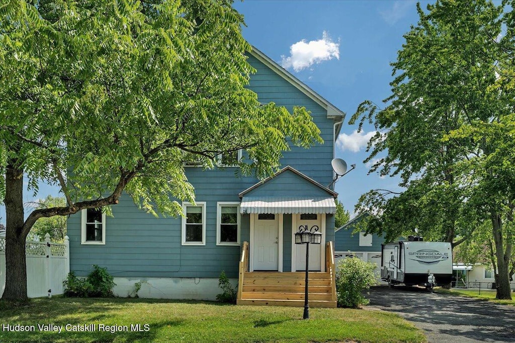 10 Baker Ave, Cohoes, NY 12047 - photo 1