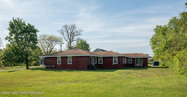 1300 S Schodack Rd, Castleton, NY 12033 - view of side of property with a yard