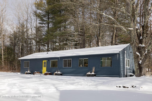 view of front of house