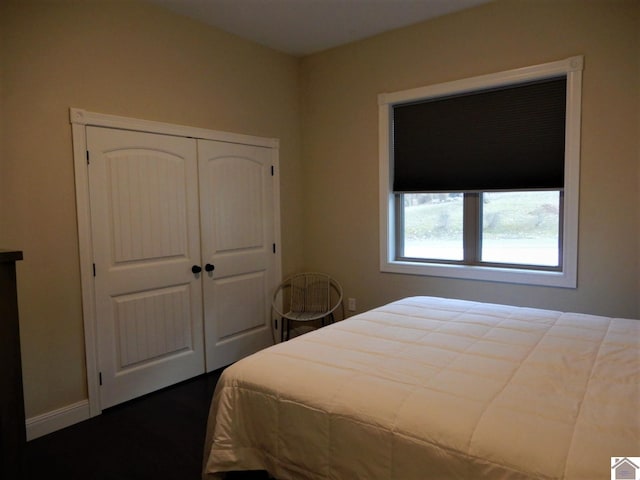 bedroom with a closet