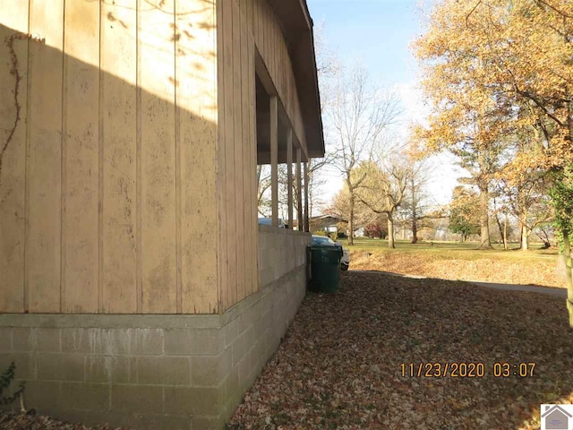 view of property exterior