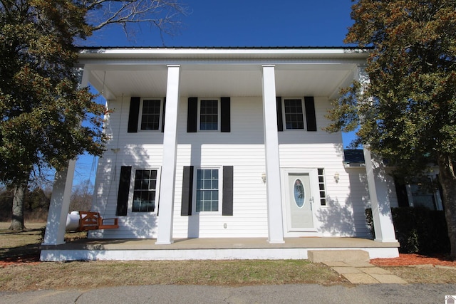 view of front facade