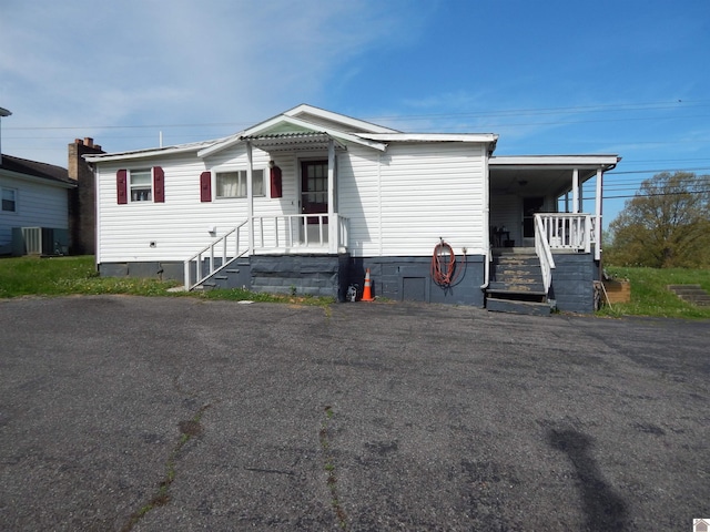 view of manufactured / mobile home