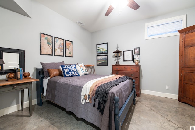 bedroom with ceiling fan