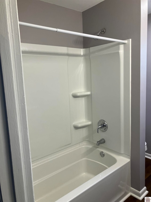 bathroom featuring shower / bathing tub combination