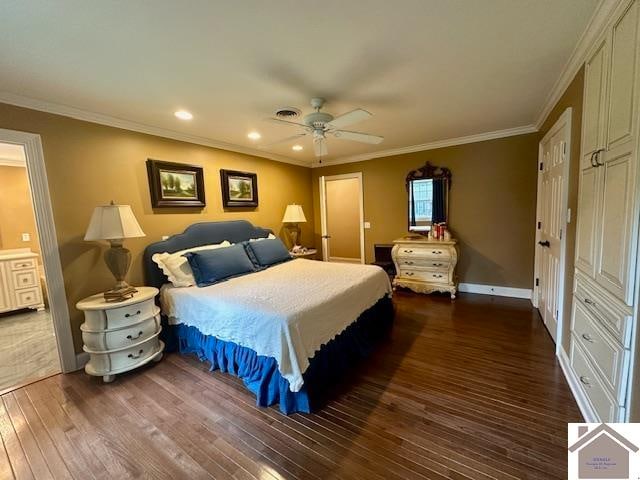 bedroom with crown molding, dark hardwood / wood-style floors, and ceiling fan