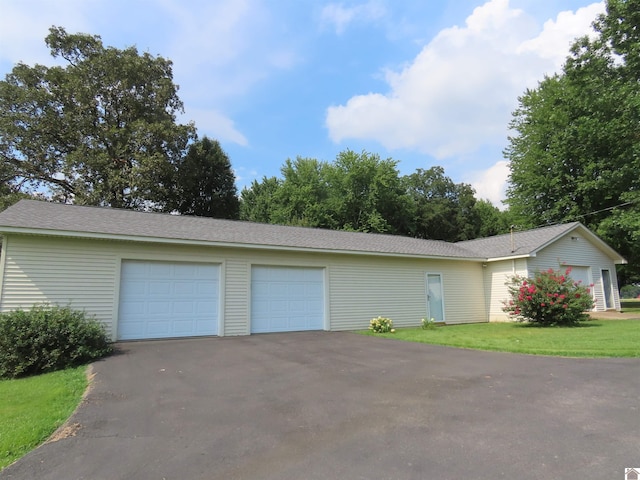 exterior space featuring a front lawn