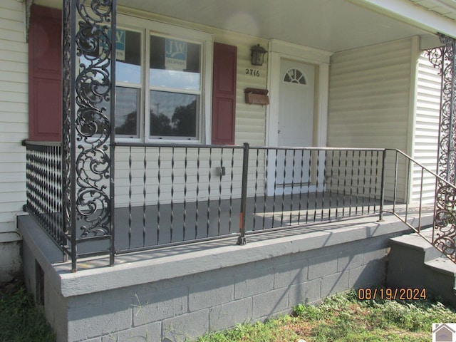 exterior space featuring covered porch