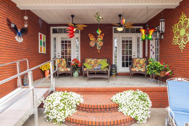 view of patio featuring ceiling fan