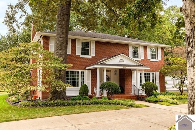 view of colonial inspired home