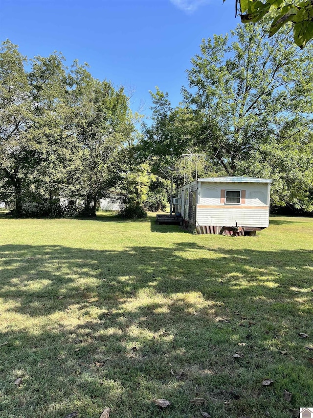 2234 Ted Williams, Paducah, KY 42003 - view of grassy yard