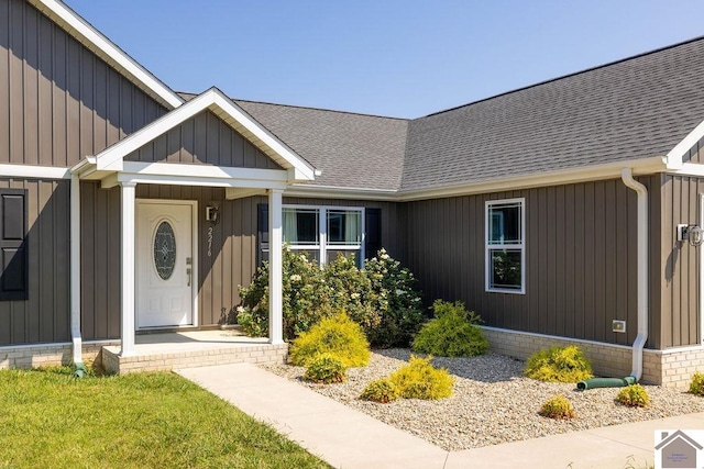 view of front of home with covered porch