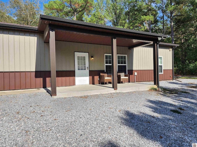 view of front of property with a porch