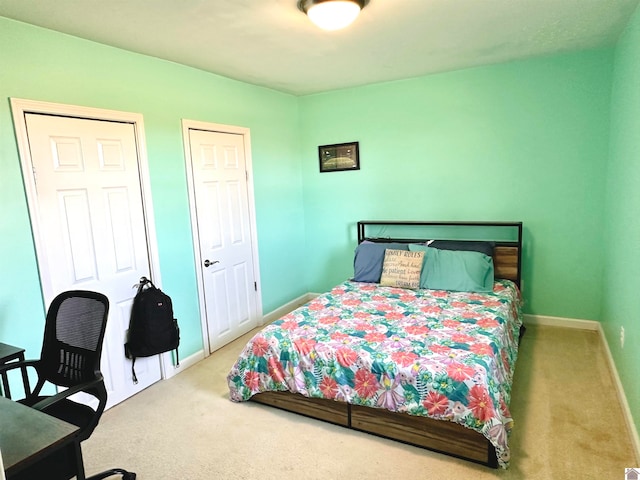 view of carpeted bedroom