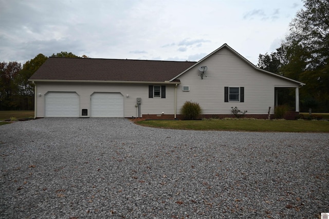 view of front facade featuring a garage