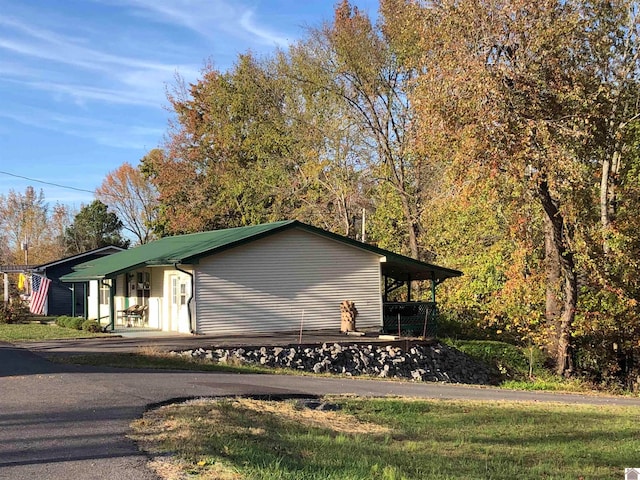 view of property exterior