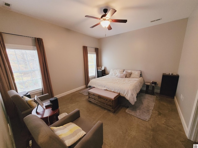 bedroom with ceiling fan