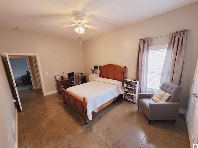 bedroom with ceiling fan