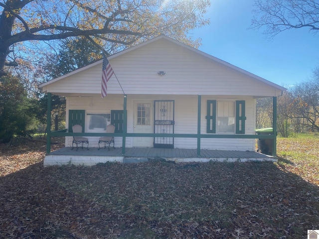 bungalow featuring a porch