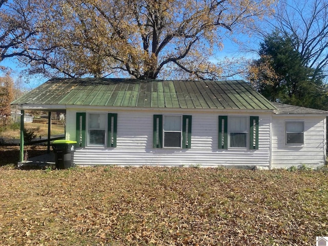 view of home's exterior