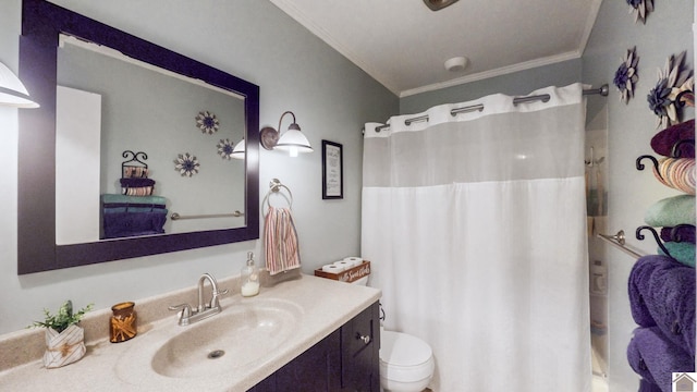 155 County Line Rd, Paducah, KY 42003 - bathroom featuring crown molding, vanity, and shower / bath combo