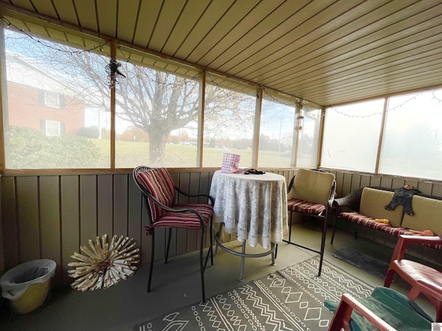 view of sunroom / solarium