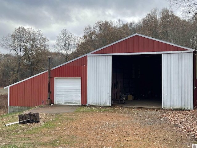 3480 Radio Rd, Almo, KY 42020 - view of outdoor structure with a garage