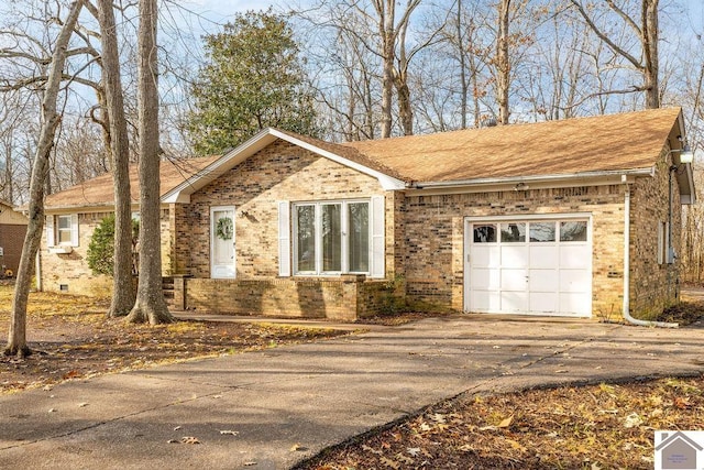 view of front facade featuring a garage