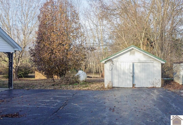 view of outbuilding