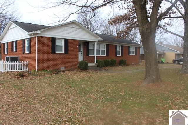 view of front of house featuring a front yard