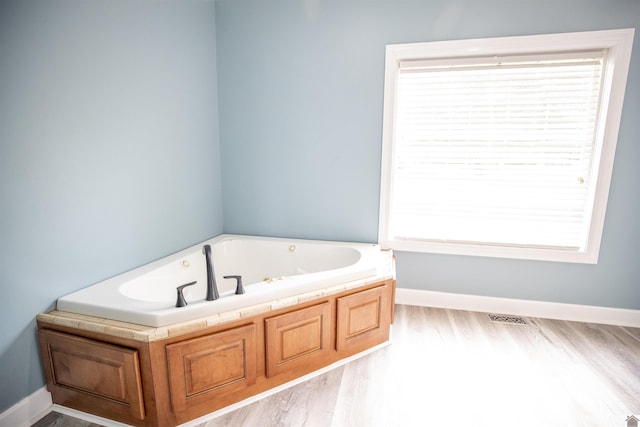 bathroom featuring a bathtub