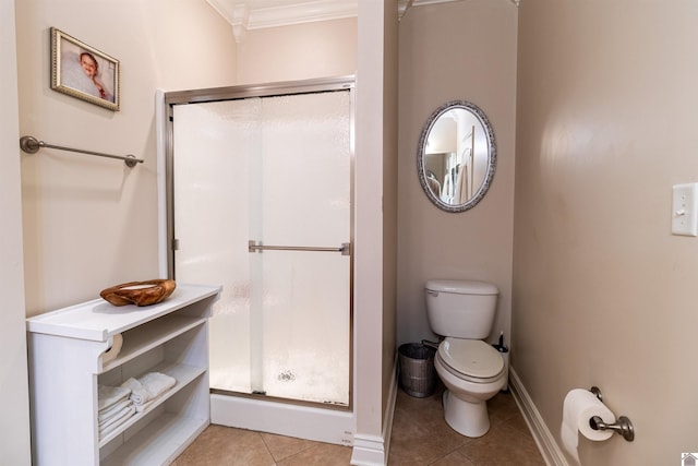 bathroom with toilet, tile patterned flooring, an enclosed shower, and ornamental molding