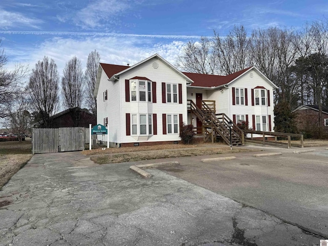 view of front of property