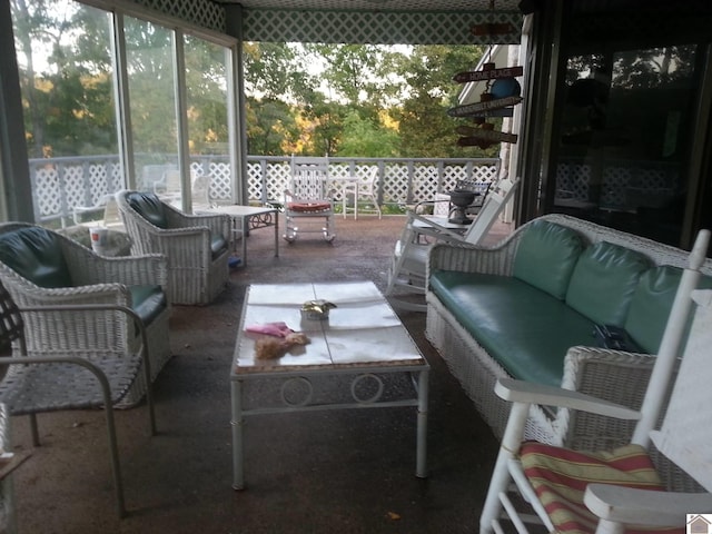 view of sunroom / solarium