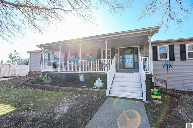 view of front of home featuring a porch