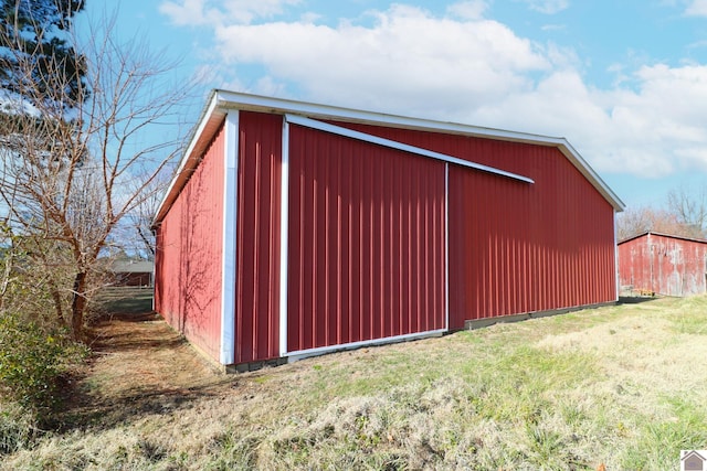 view of outdoor structure