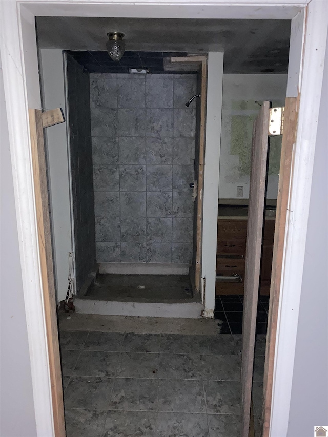 bathroom featuring walk in shower