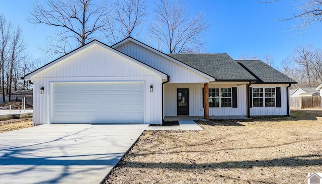 view of front facade with a garage