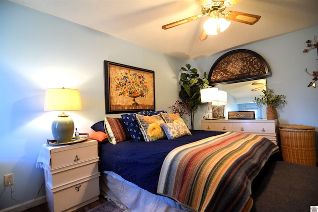 bedroom featuring ceiling fan