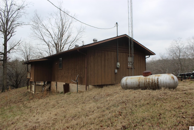 view of home's exterior