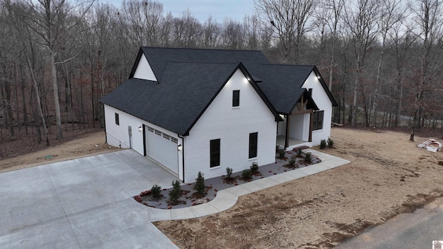 view of front facade with a garage